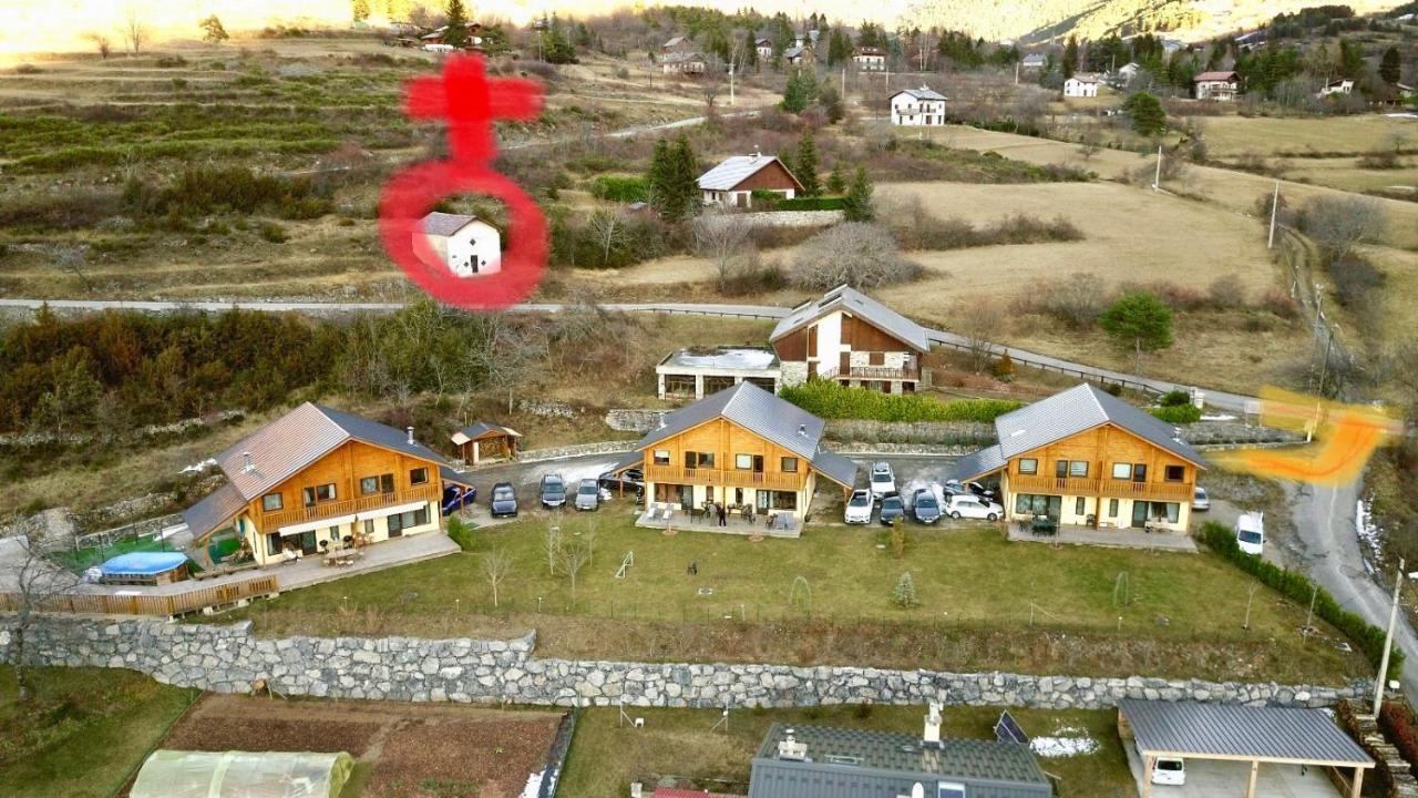 Les Chalets Fleurs De France - Kota Saint-Dalmas Zewnętrze zdjęcie